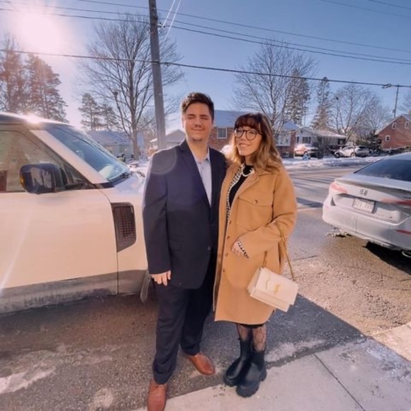 Meet your Posher, Julia - Picture 1 of 1